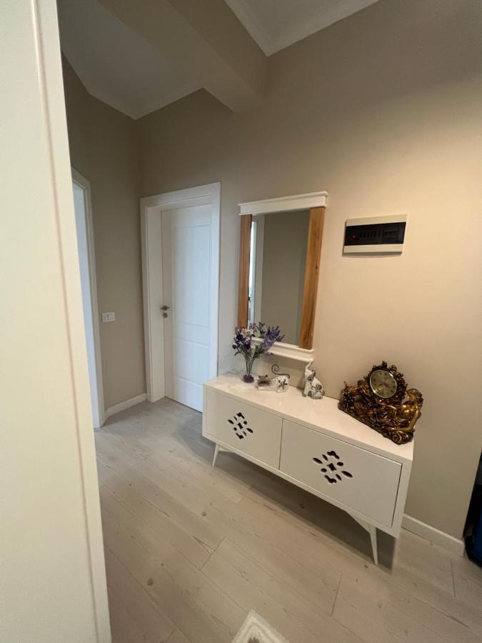 Grand New Bazaar Apartment ティラナ エクステリア 写真